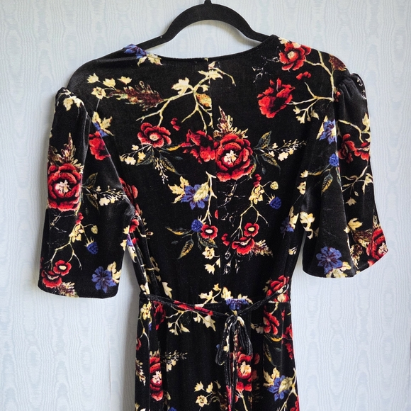 Love Fire M Velvet Wrap Maxi Dress Black Dark Floral Whimsigoth Fairy Grunge - Picture 9 of 12